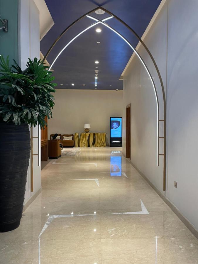 Luxury Aparthotel Prive Dubai Exteriör bild