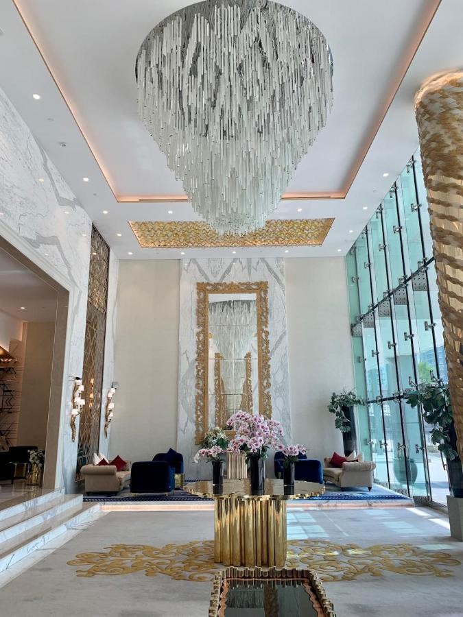 Luxury Aparthotel Prive Dubai Exteriör bild