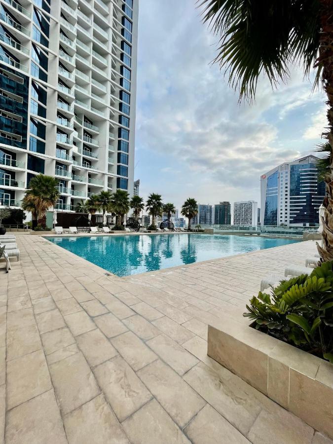 Luxury Aparthotel Prive Dubai Exteriör bild