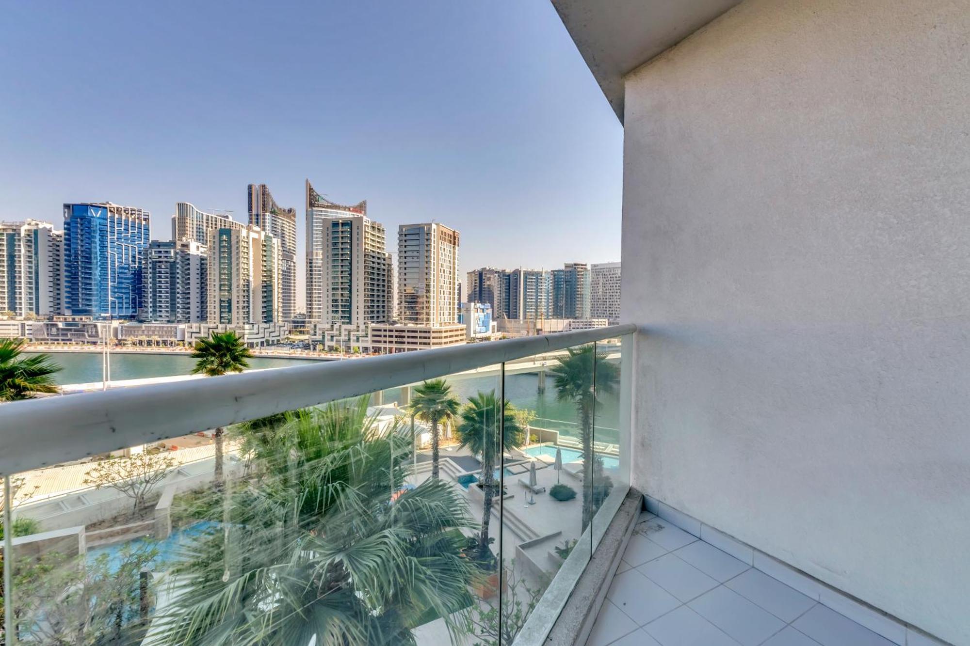 Luxury Aparthotel Prive Dubai Exteriör bild
