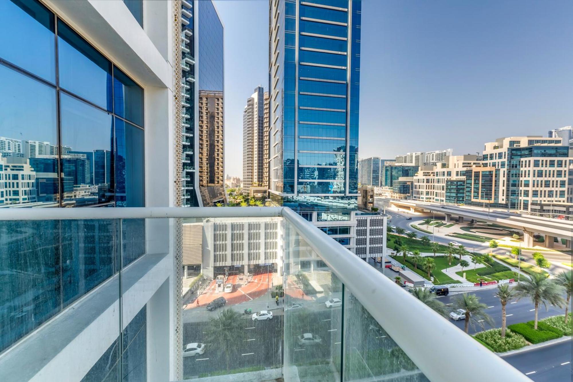 Luxury Aparthotel Prive Dubai Exteriör bild